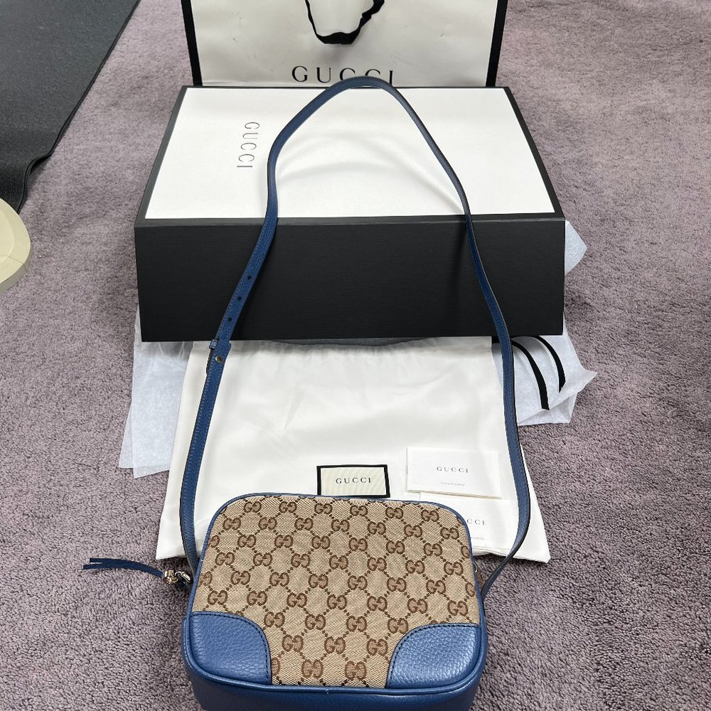 Gucci Cornflower blue leather & beige canvas logo crossbody bag